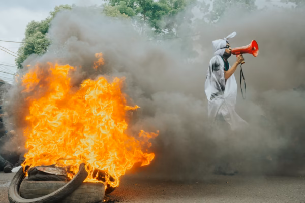 কলকাতা পুরসভায় তৃণমূলের ভাঙন: কাউন্সিলরদের পদত্যাগ, রাজনৈতিক মহলে তোলপাড়