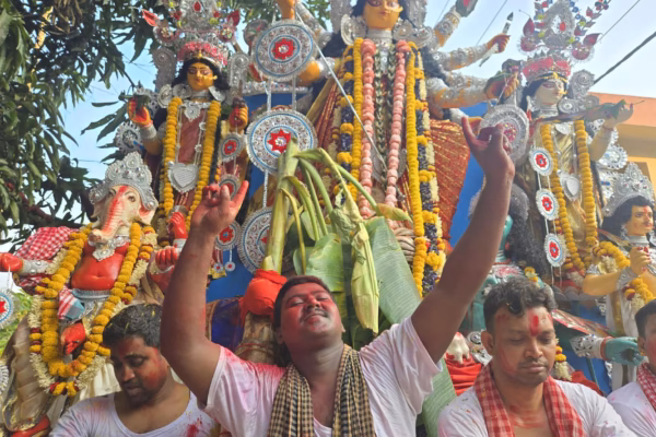 বিধানসভায় ফিরতে মমতাকে 'রেজিনগর' থেকে জয়ের প্রস্তাব হুমায়ুন কবীরের